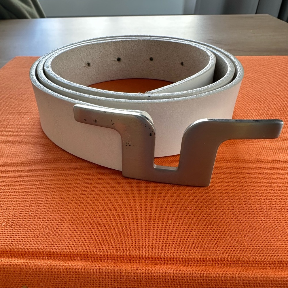 J Lindeberg Stockholm White Belt with Silver Buckle